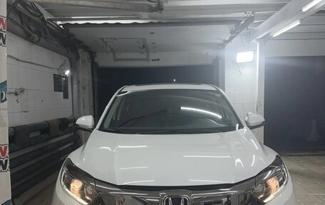 Honda Vezel, 2022 год, 1 400 000 рублей, 10 фотография