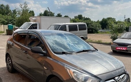 Hyundai Solaris II рестайлинг, 2014 год, 610 000 рублей, 3 фотография