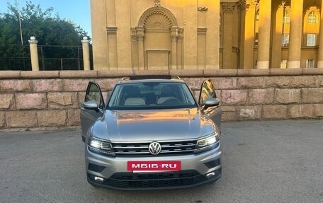 Volkswagen Tiguan II, 2018 год, 3 000 000 рублей, 13 фотография