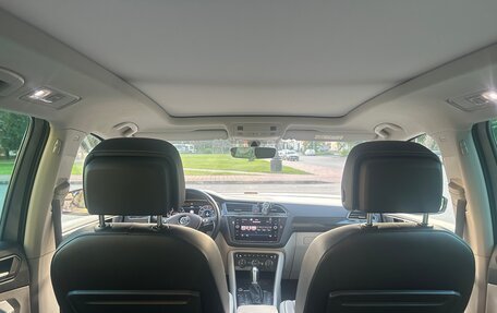 Volkswagen Tiguan II, 2018 год, 3 000 000 рублей, 39 фотография