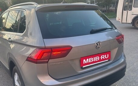 Volkswagen Tiguan II, 2018 год, 3 000 000 рублей, 38 фотография