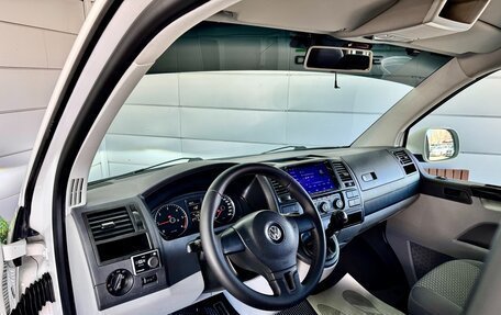 Volkswagen Caravelle T5, 2012 год, 1 799 000 рублей, 8 фотография