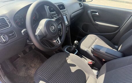 Volkswagen Polo VI (EU Market), 2013 год, 655 000 рублей, 20 фотография