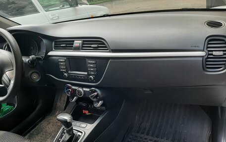 KIA Rio IV, 2018 год, 1 220 000 рублей, 13 фотография