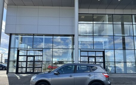 Nissan Qashqai, 2011 год, 900 000 рублей, 2 фотография