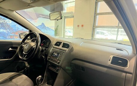 Volkswagen Polo VI (EU Market), 2016 год, 950 000 рублей, 10 фотография