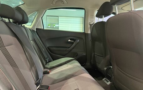 Volkswagen Polo VI (EU Market), 2016 год, 950 000 рублей, 11 фотография