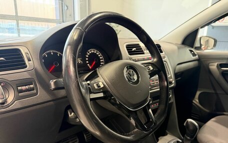 Volkswagen Polo VI (EU Market), 2016 год, 950 000 рублей, 13 фотография