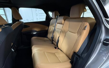 Lexus RX IV рестайлинг, 2025 год, 7 800 000 рублей, 3 фотография