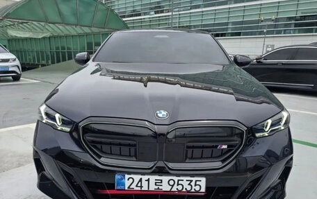 BMW 5 серия, 2026 год, 5 700 021 рублей, 2 фотография