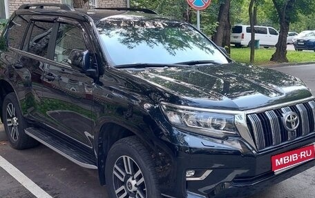 Toyota Land Cruiser Prado 150 рестайлинг 2, 2017 год, 5 000 000 рублей, 1 фотография