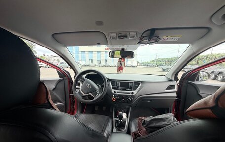 Hyundai Solaris II рестайлинг, 2018 год, 1 200 000 рублей, 15 фотография