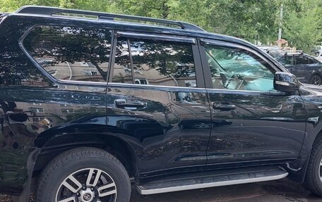 Toyota Land Cruiser Prado 150 рестайлинг 2, 2017 год, 5 000 000 рублей, 6 фотография