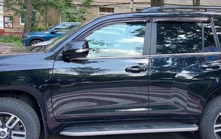 Toyota Land Cruiser Prado 150 рестайлинг 2, 2017 год, 5 000 000 рублей, 3 фотография