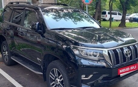 Toyota Land Cruiser Prado 150 рестайлинг 2, 2017 год, 5 000 000 рублей, 5 фотография