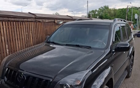 Toyota Land Cruiser Prado 120 рестайлинг, 2005 год, 1 550 000 рублей, 2 фотография