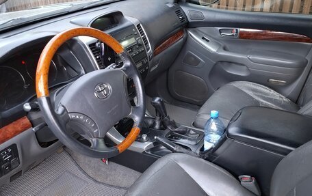 Toyota Land Cruiser Prado 120 рестайлинг, 2005 год, 1 550 000 рублей, 10 фотография