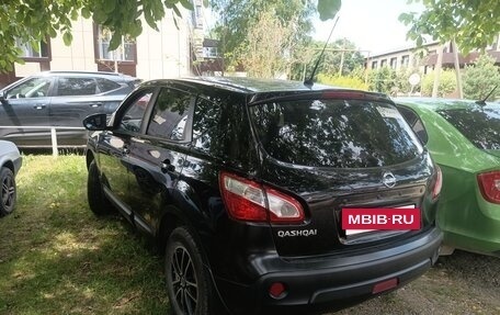 Nissan Qashqai, 2011 год, 900 000 рублей, 2 фотография