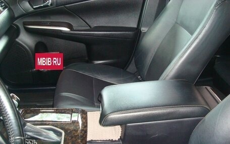 Toyota Camry, 2018 год, 2 050 000 рублей, 17 фотография