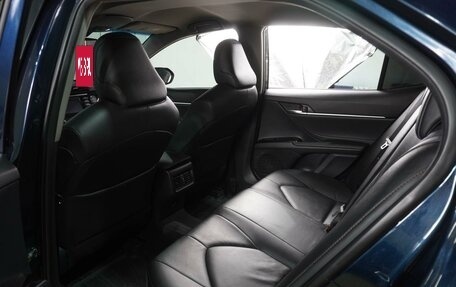 Toyota Camry, 2018 год, 2 700 000 рублей, 12 фотография