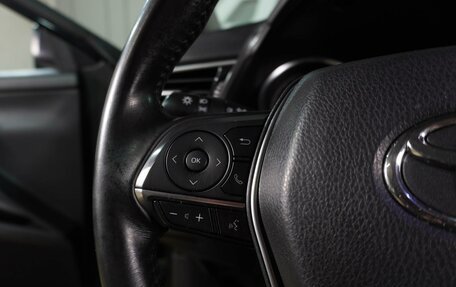 Toyota Camry, 2018 год, 2 700 000 рублей, 24 фотография
