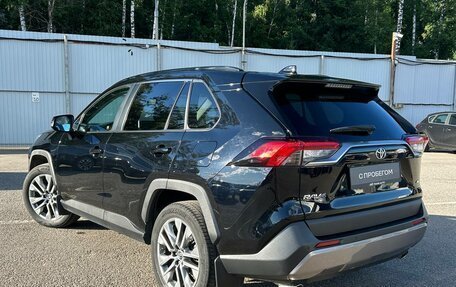 Toyota RAV4, 2021 год, 3 699 000 рублей, 5 фотография
