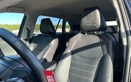 Toyota RAV4, 2021 год, 3 699 000 рублей, 12 фотография