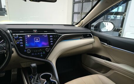 Toyota Camry, 2020 год, 3 050 000 рублей, 16 фотография