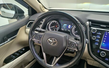 Toyota Camry, 2020 год, 3 050 000 рублей, 18 фотография