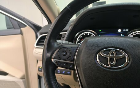 Toyota Camry, 2020 год, 3 050 000 рублей, 19 фотография