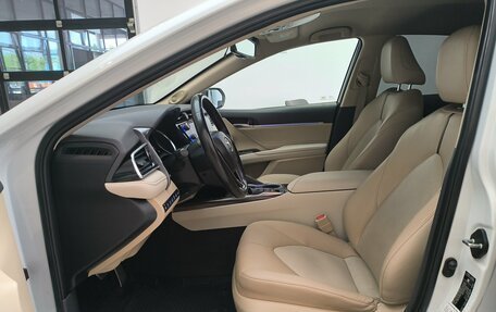 Toyota Camry, 2020 год, 3 050 000 рублей, 28 фотография