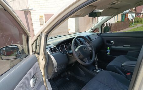 Nissan Tiida, 2010 год, 930 000 рублей, 11 фотография