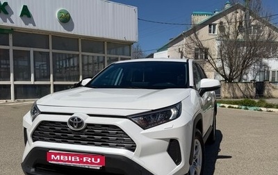 Toyota RAV4, 2020 год, 2 600 000 рублей, 1 фотография