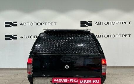Nissan NP300, 2010 год, 699 000 рублей, 6 фотография