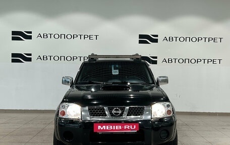 Nissan NP300, 2010 год, 699 000 рублей, 10 фотография