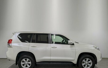 Toyota Land Cruiser Prado 150 рестайлинг 2, 2012 год, 2 690 000 рублей, 4 фотография