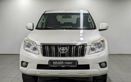 Toyota Land Cruiser Prado 150 рестайлинг 2, 2012 год, 2 690 000 рублей, 2 фотография