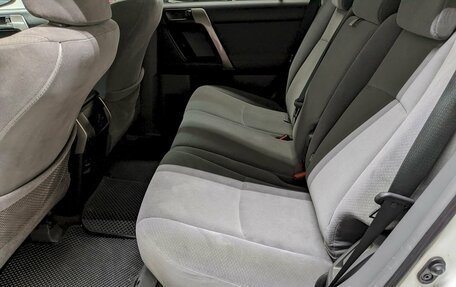 Toyota Land Cruiser Prado 150 рестайлинг 2, 2012 год, 2 690 000 рублей, 17 фотография
