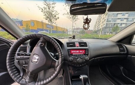 Honda Accord VII рестайлинг, 2004 год, 750 000 рублей, 6 фотография