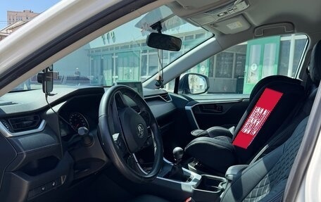 Toyota RAV4, 2020 год, 2 600 000 рублей, 6 фотография