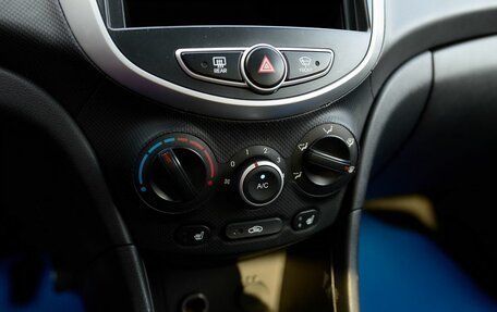 Hyundai Solaris II рестайлинг, 2013 год, 644 530 рублей, 11 фотография