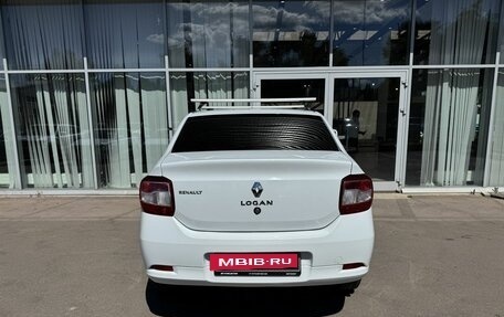 Renault Logan II, 2018 год, 700 000 рублей, 6 фотография