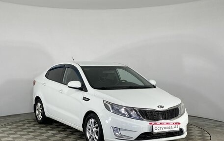 KIA Rio III рестайлинг, 2013 год, 890 000 рублей, 12 фотография