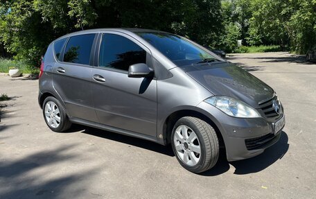 Mercedes-Benz A-Класс, 2011 год, 690 000 рублей, 2 фотография