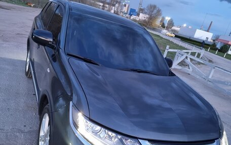 Mitsubishi Outlander III рестайлинг 3, 2016 год, 1 800 000 рублей, 17 фотография