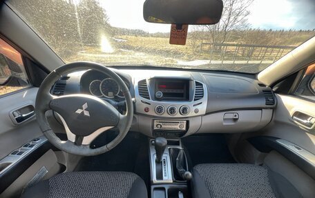 Mitsubishi L200 IV рестайлинг, 2012 год, 900 000 рублей, 10 фотография