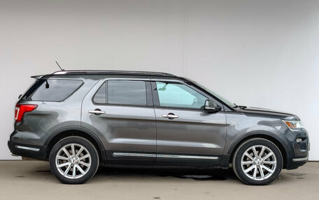 Ford Explorer VI, 2018 год, 3 550 000 рублей, 4 фотография