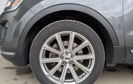 Ford Explorer VI, 2018 год, 3 550 000 рублей, 12 фотография