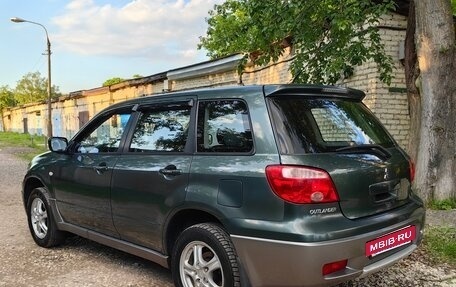 Mitsubishi Outlander III рестайлинг 3, 2005 год, 600 000 рублей, 8 фотография