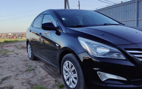Hyundai Solaris II рестайлинг, 2014 год, 930 000 рублей, 3 фотография